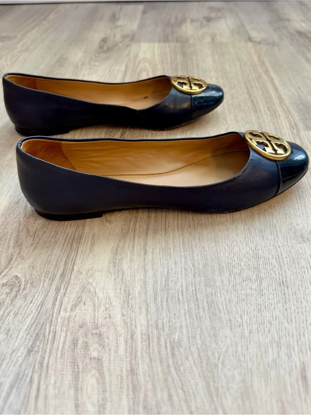 Tory Burch - Women's Navy Blue Benton Patent & Leather - Ballet Flats w/ Dustbag